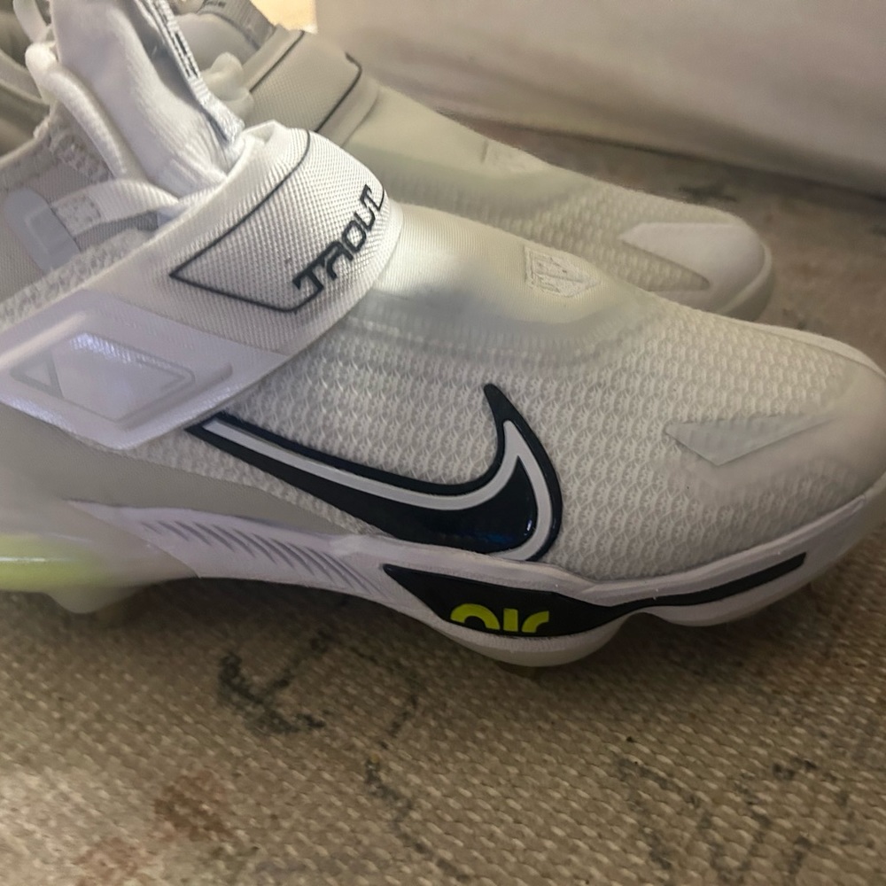 Nike Force Zoom Trout 8 Elite Baseball Cleats, new without tags or box
